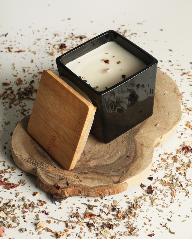 black-glass-square